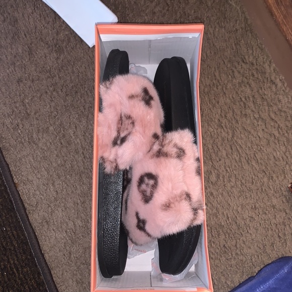 LEMONADE Base style Sandal 💗🖤💗 - Picture 7 of 7